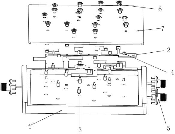 Direct-current path integrated broadband strip-line combiner