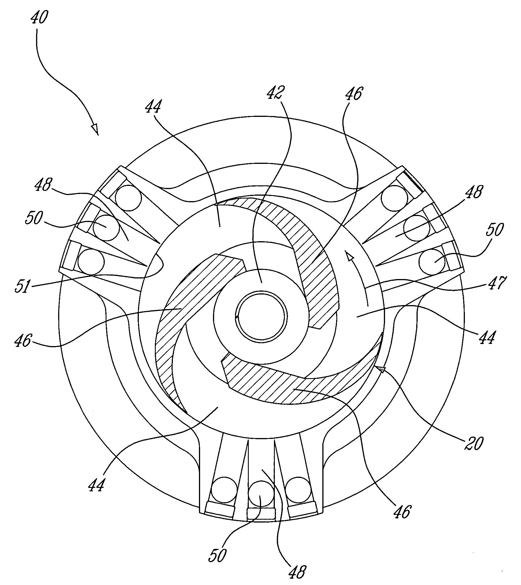 Rotating shaft scavenging scoop