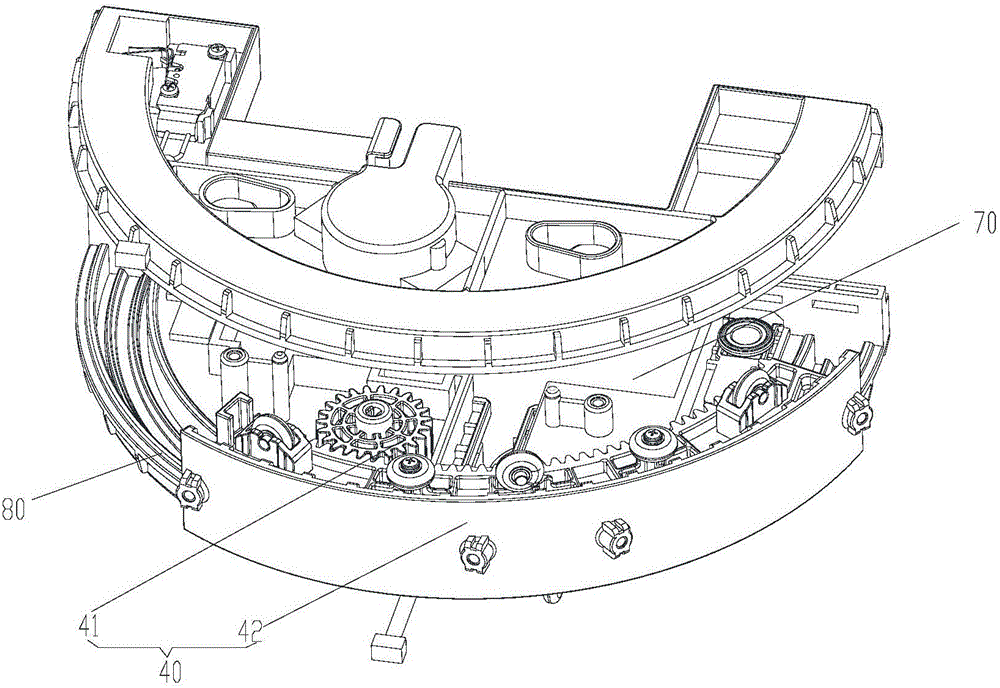 Hand clamping preventing structure and air conditioner with same