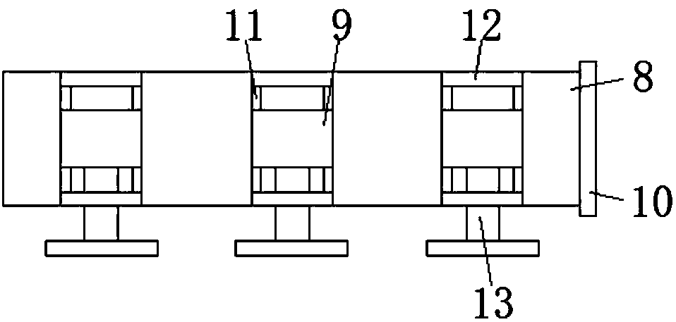 Guide moving type disconnecting switch