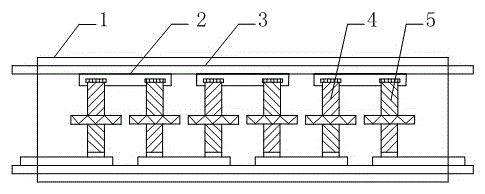 Multi-cascade thermoelectric device and manufacturing method thereof