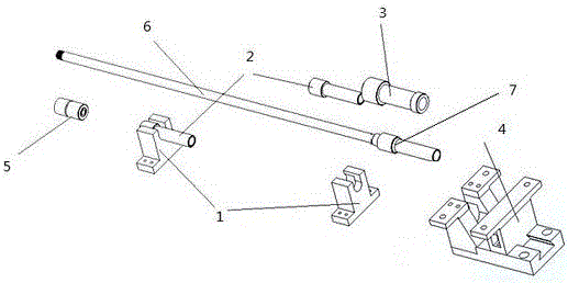 Locating fixture for realizing coaxial assembling of two pipelines