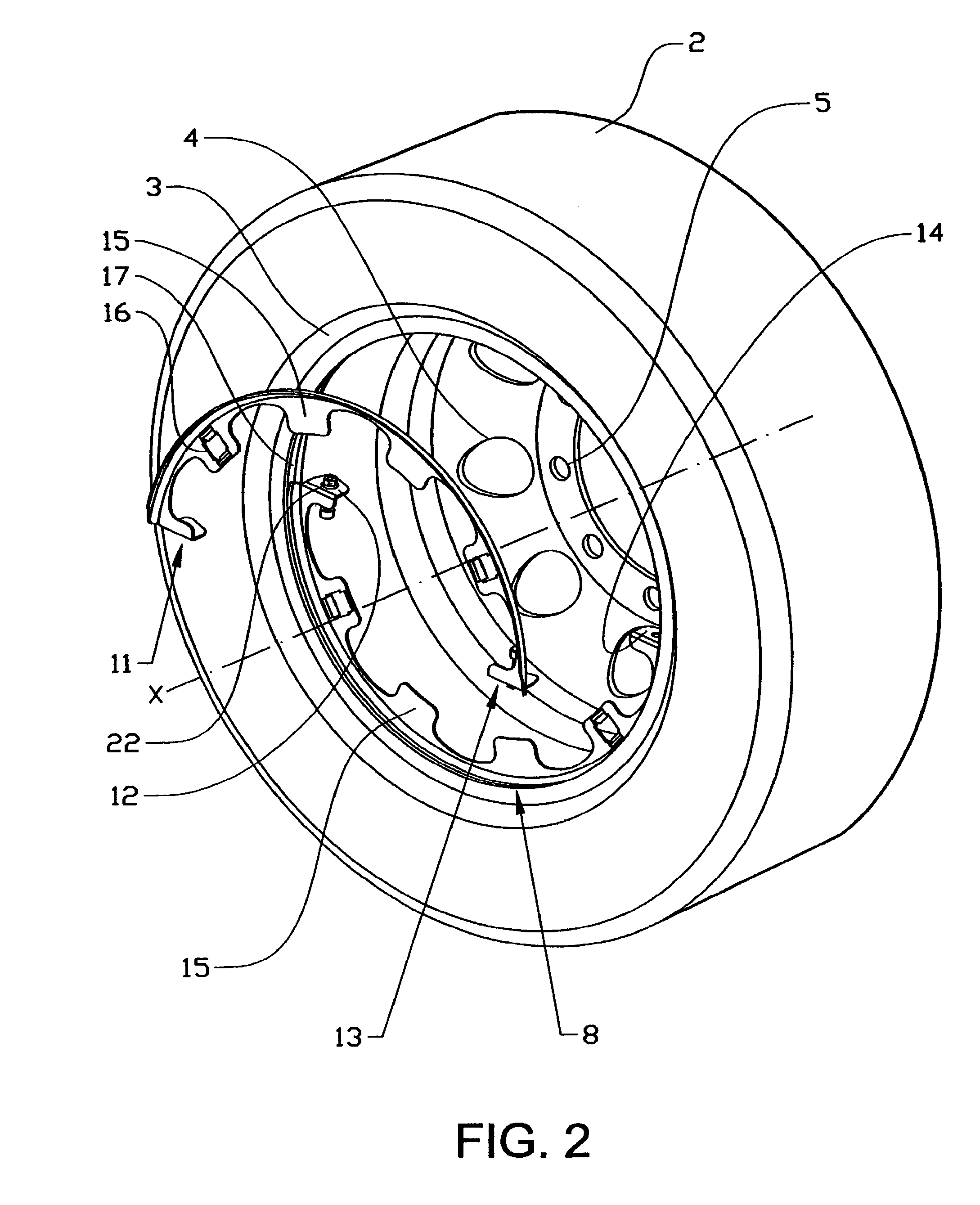 Method, arrangement and bracket for mounting a rim accessory on a vehicle