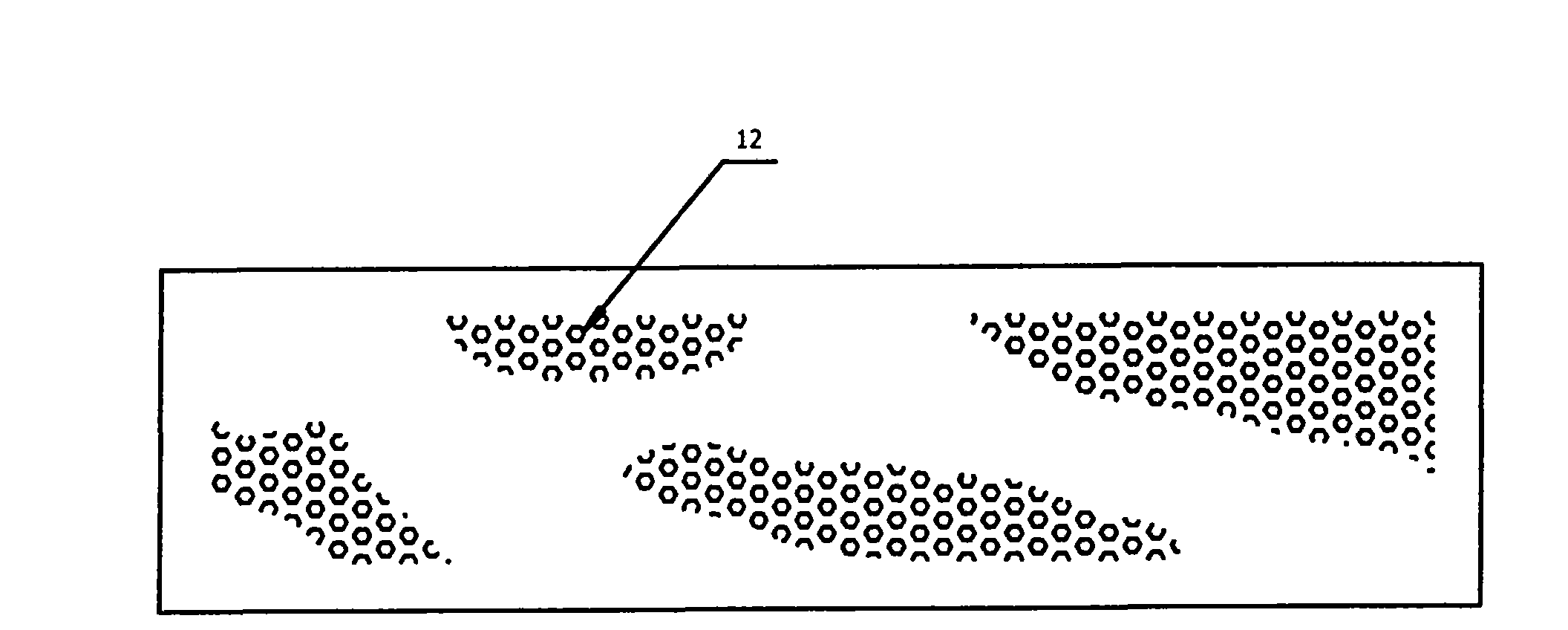 Ceramic powder feeding device and feeding method thereof