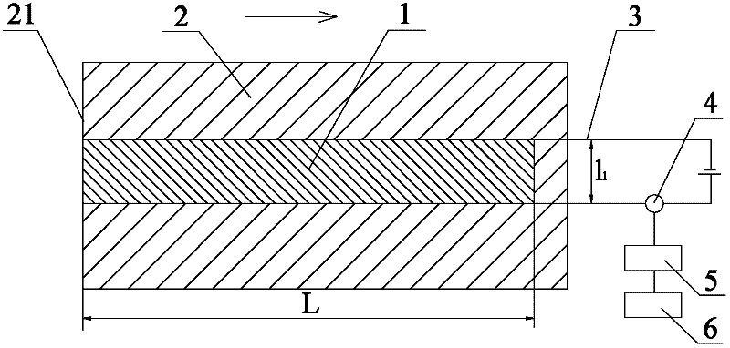 Device for detecting wear of apparatus and shield machine provided with same