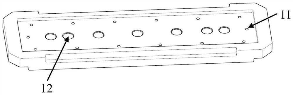 Forming die and forming method for special-shaped curved surface structural parts