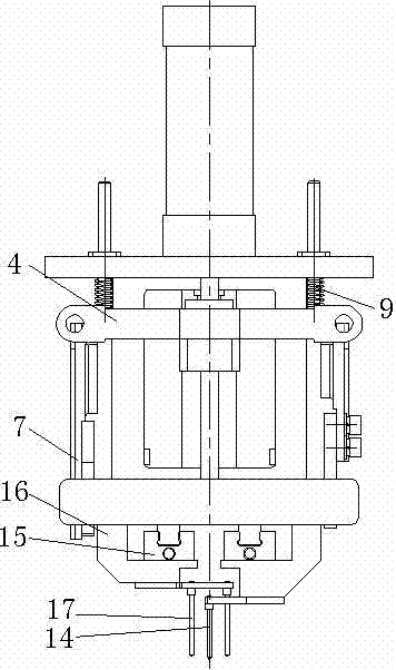 Three-dimensional packaging bag sorting and bag clamping linkage mechanism