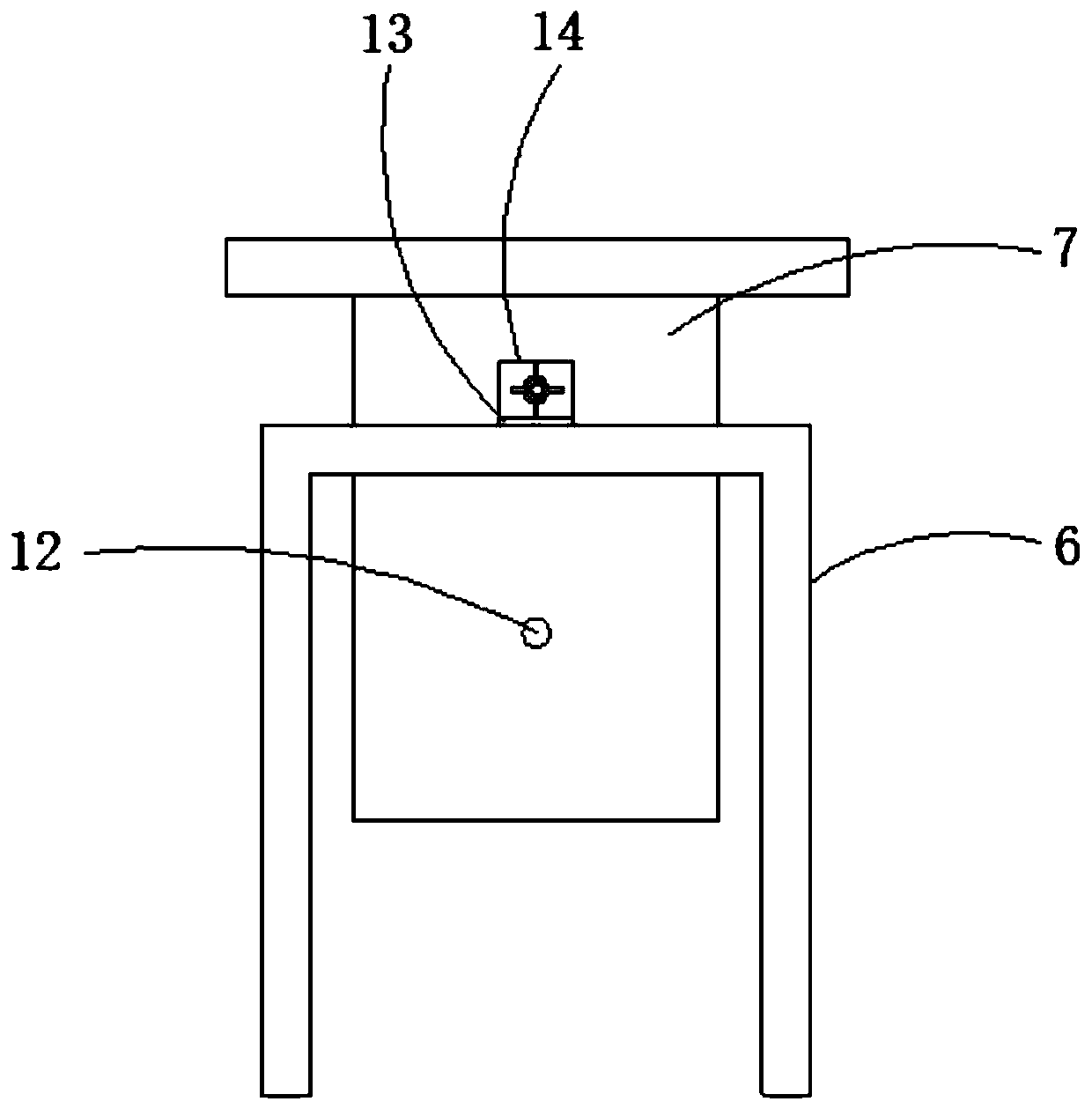 Clay-cutting sectioning device for clayey soil