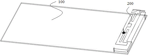 Novel coupled feed antenna aiming at clearance-free rear metal shell