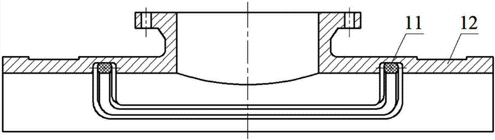 Diversion-type pipeline plugging device without stop of oil-gas conveying