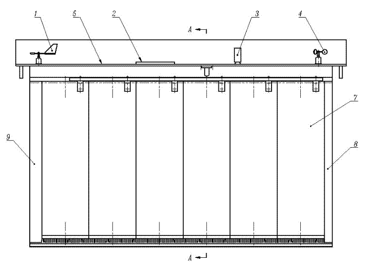 Blind window with longitudinal vanes