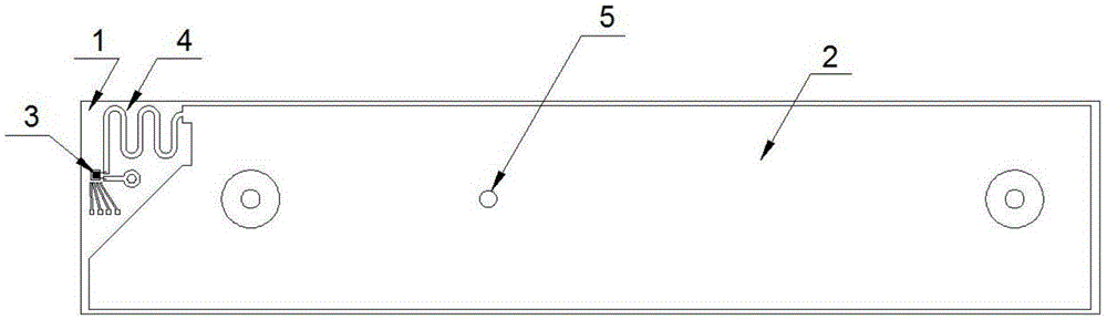 A long distance ultrahigh frequency RFID anti-metal label and a manufacturing method thereof