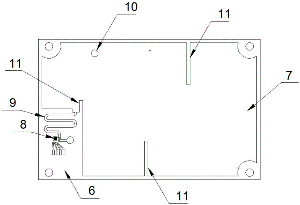 A long distance ultrahigh frequency RFID anti-metal label and a manufacturing method thereof