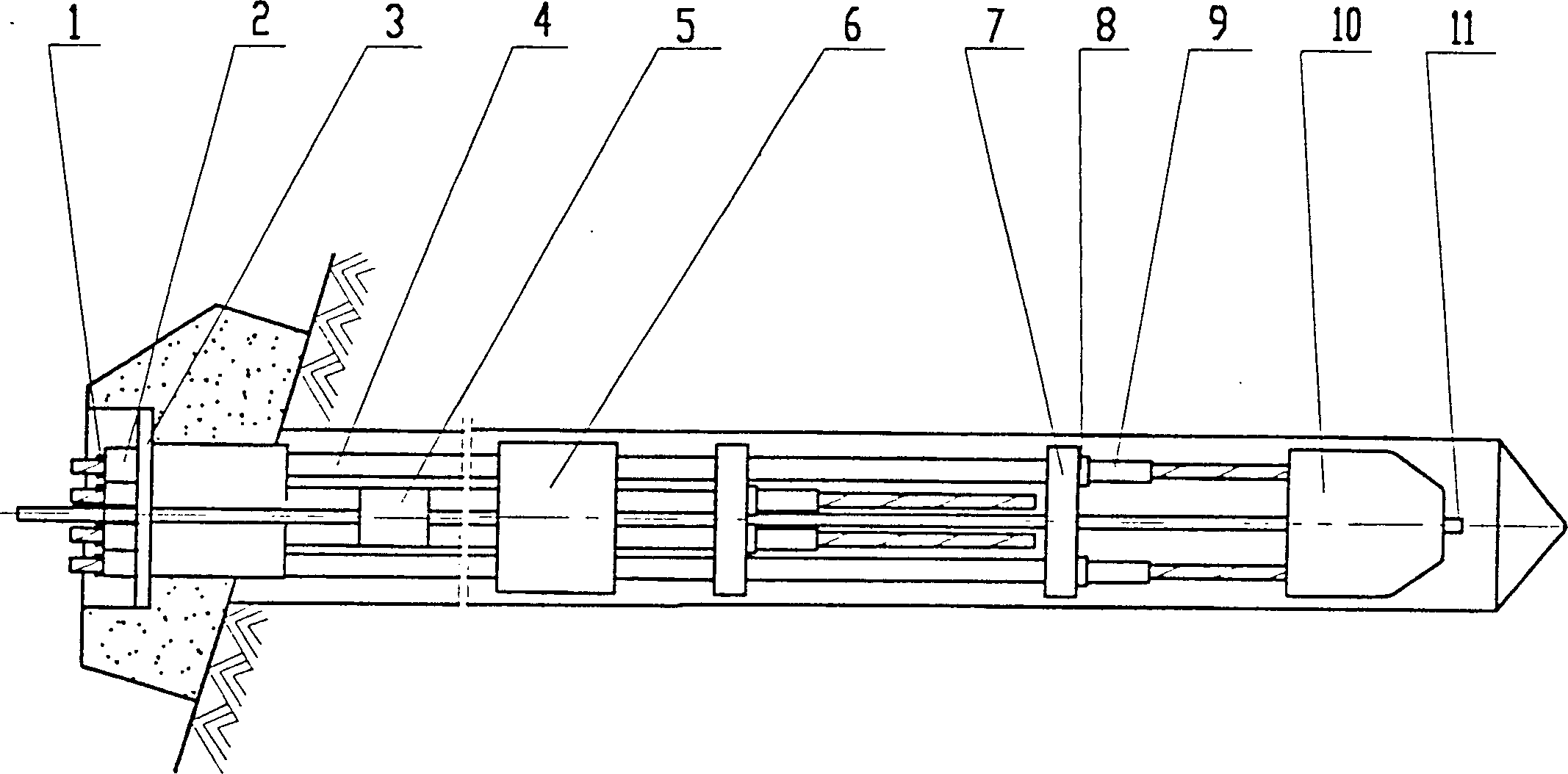 Pull-pressure dispersed protecting anchor cable and its construction method