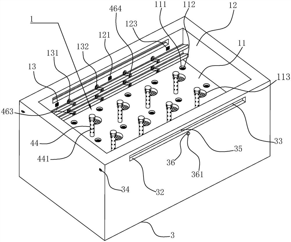 A drainage device for municipal rainwater collection