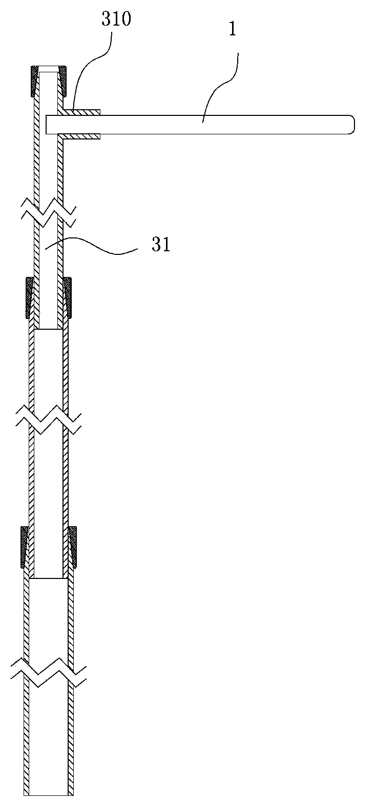 Rainwater shielding device of shoulder traveling bag