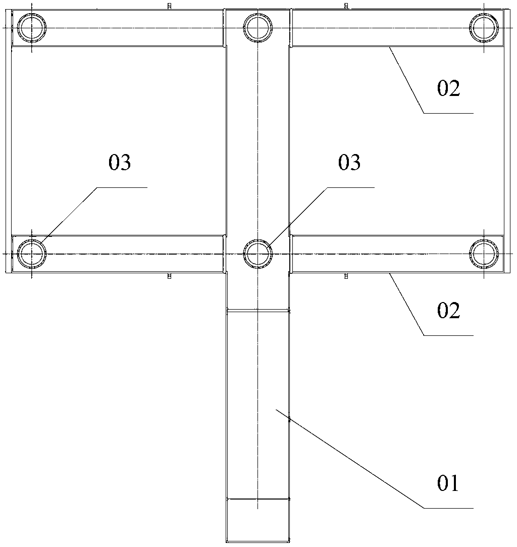 Ingot casting machining device and ingot casting flow table thereof