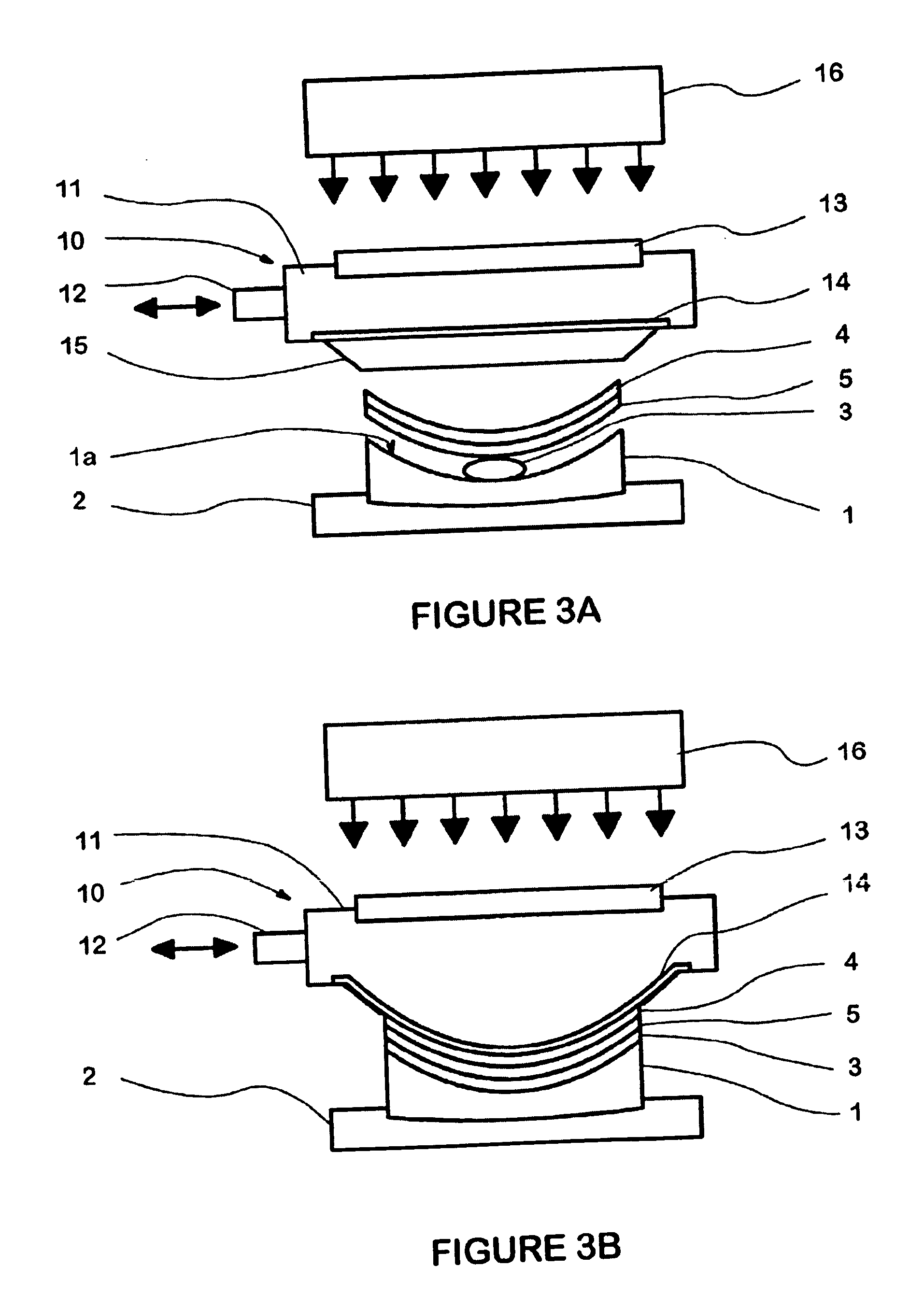 Curable adhesive composition and its use in the optical field