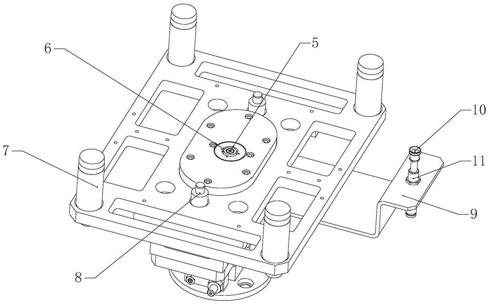 Automatic fan injection mold feeding and discharging gripper based on robot