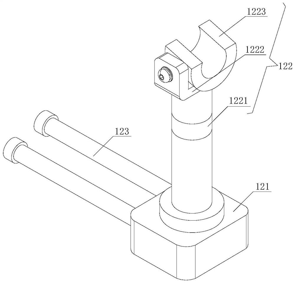 Mining crowbar with direction guide mechanism for mine construction