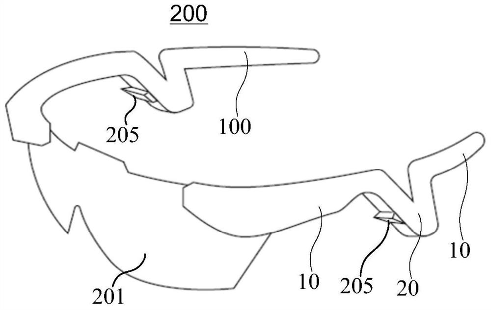 Wearable equipment and wearing piece thereof