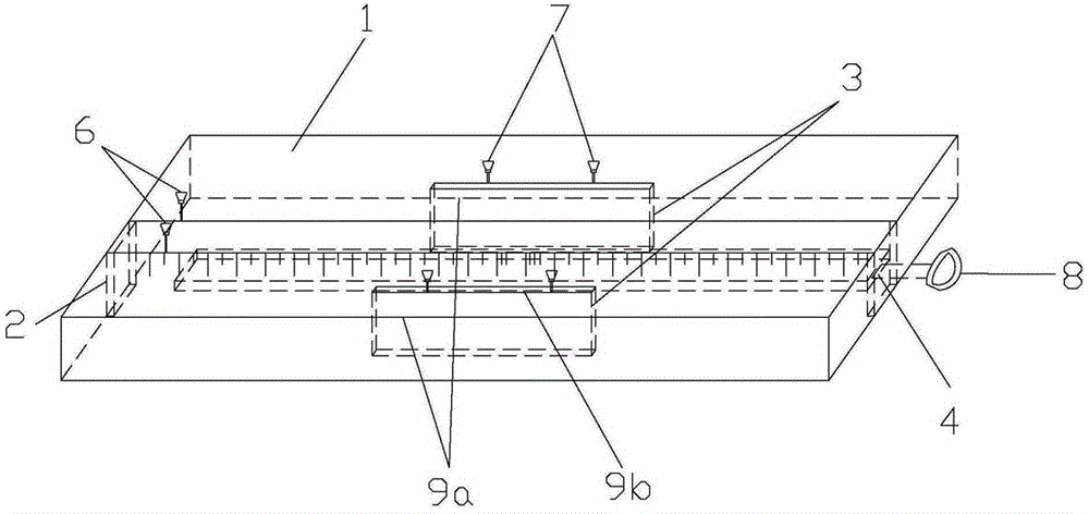 Abdominal incision protecting device