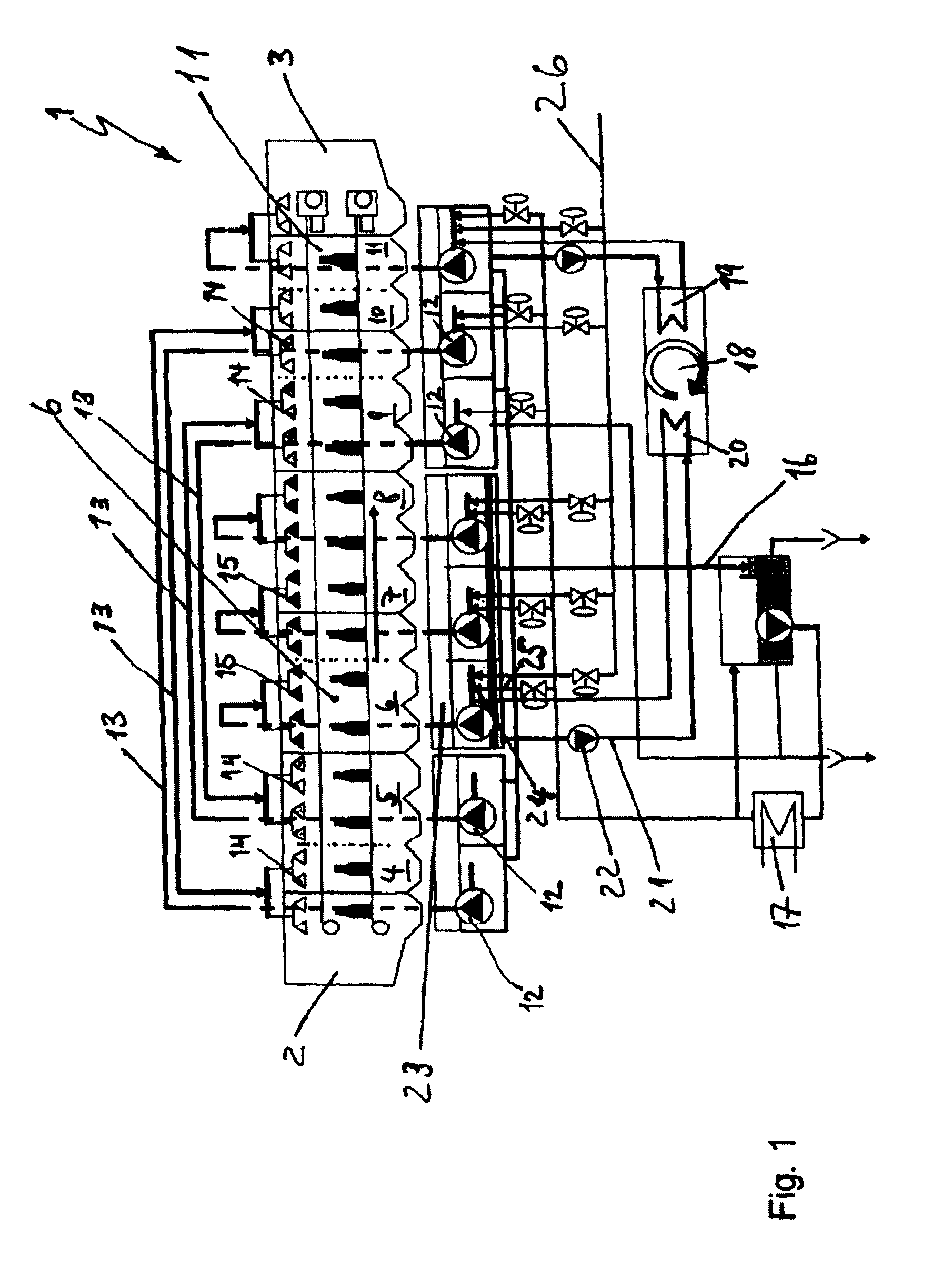 Beverage bottling plant for filling beverage bottles with a beverage bottle treatment machine and a beverage bottle treatment machine in a beverage bottling plant