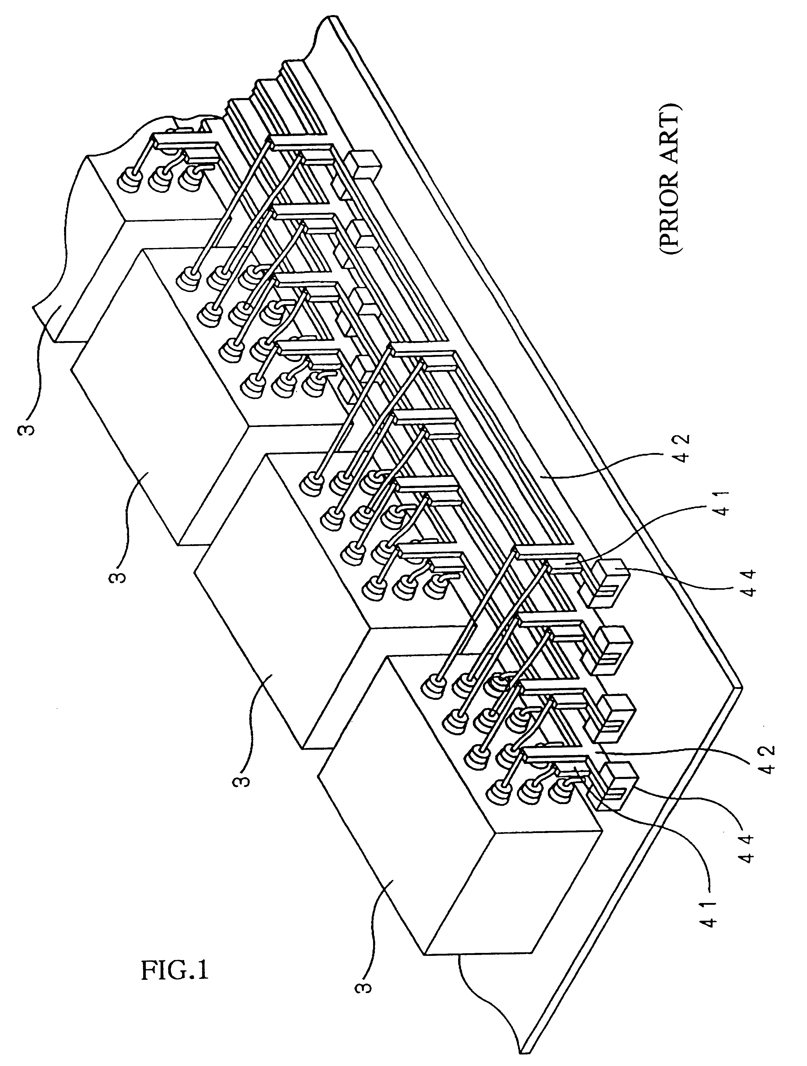 High-insulated stud and printed circuit board therewith