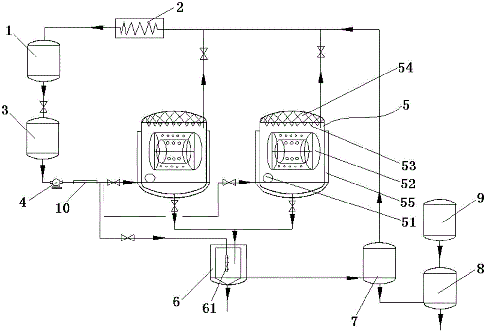 A device and method for recycling asphalt pavement materials