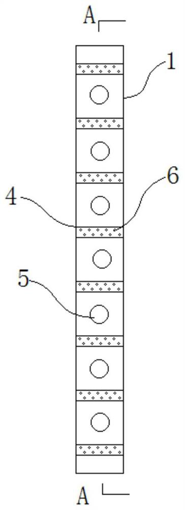 Thickness construction method and thickness control device for cast-in-place reinforced concrete pouring protective layer