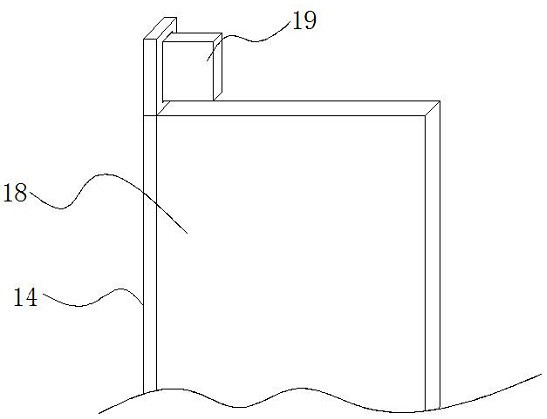 Efficient ultrasonic welding device convenient to disassemble and assemble and provided with multiple welding heads