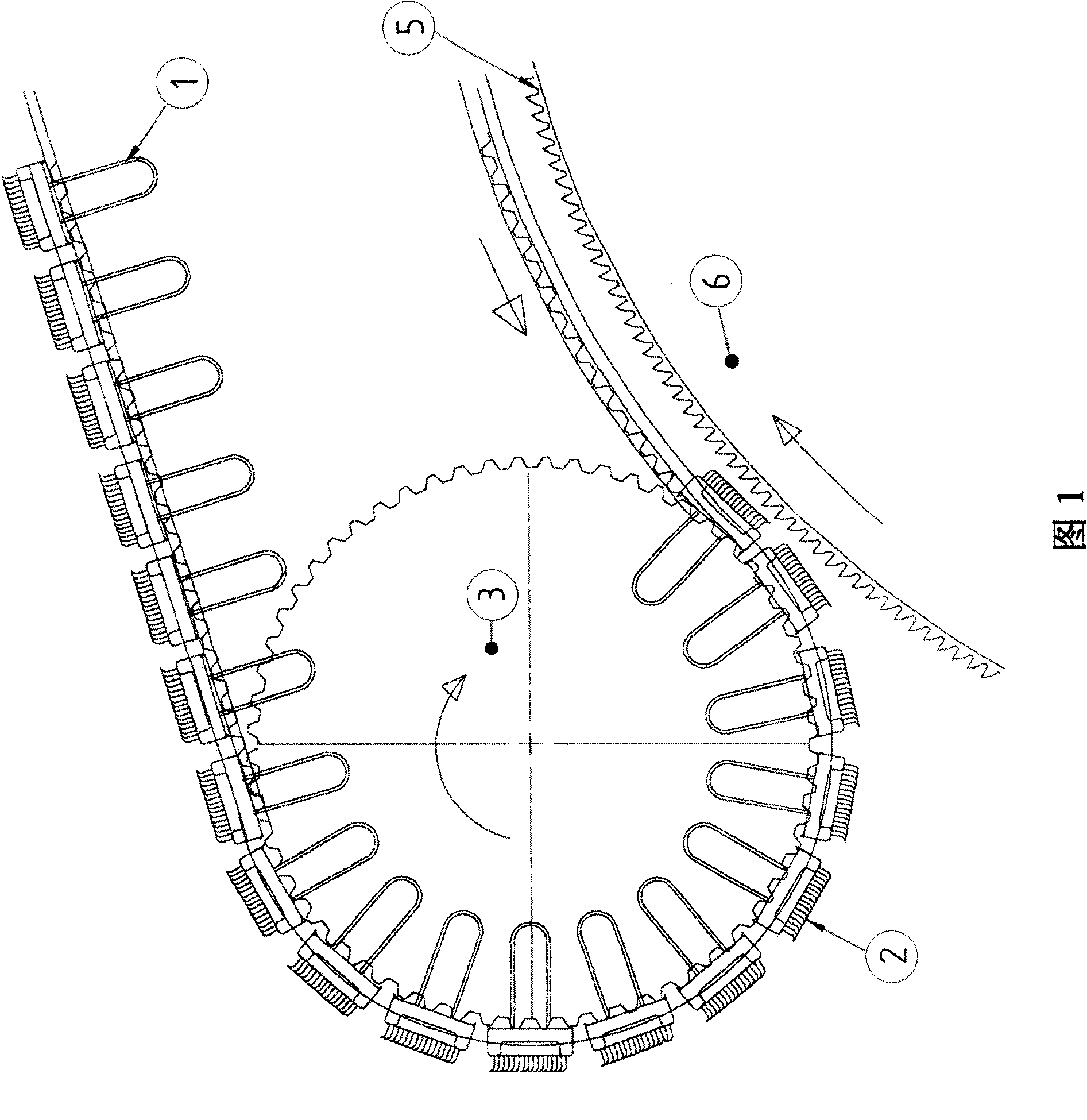 Dynamic carding method and device thereof