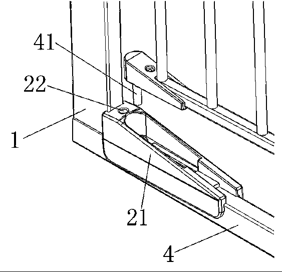 Auto-reset protective door sill for children