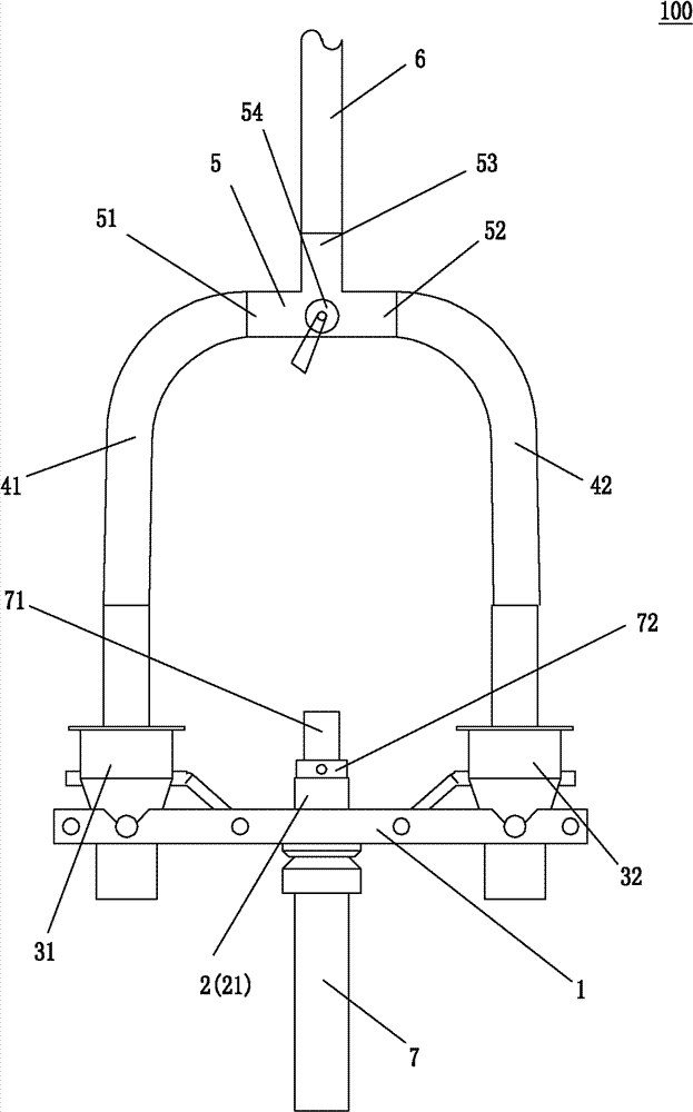 Discharge port quick switching device used in cold drink production