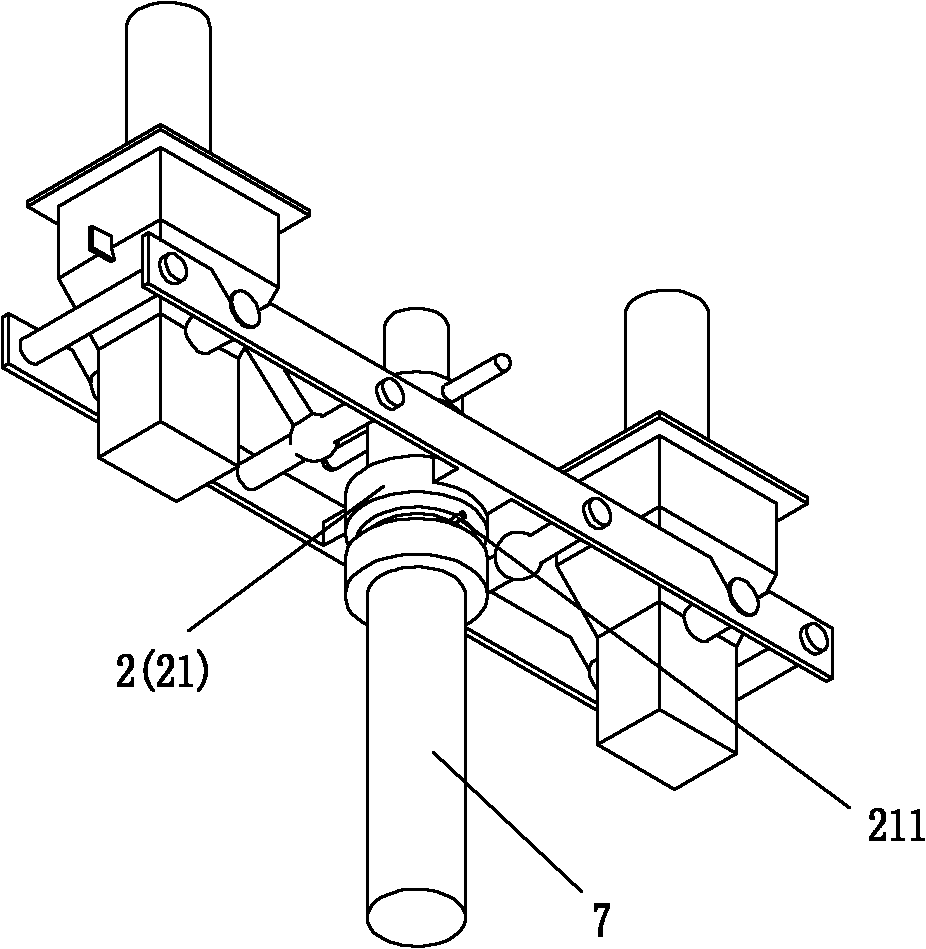 Discharge port quick switching device used in cold drink production