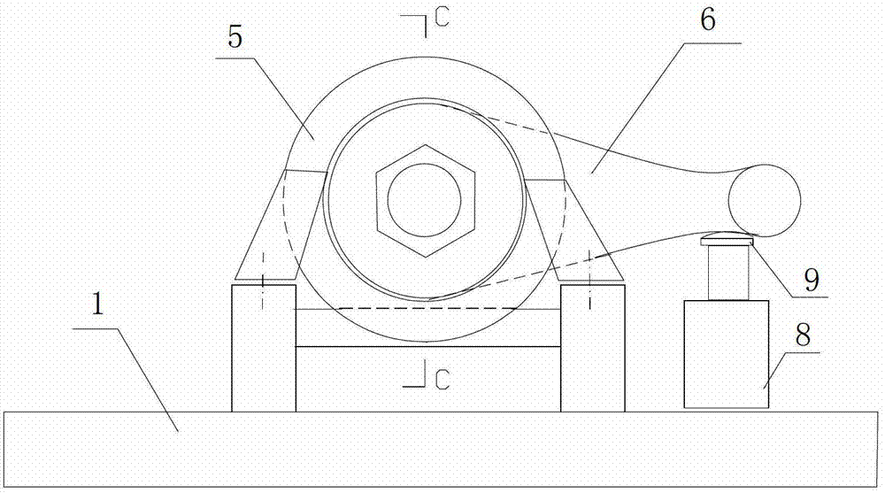 Platform for disassembling and assembling oil cylinder piston