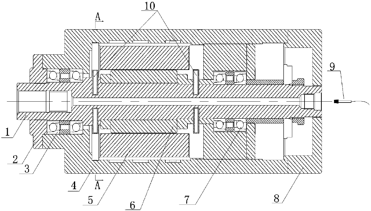 Radially-rotating heat pipe structure for cooling high-speed electric spindle inner cavity