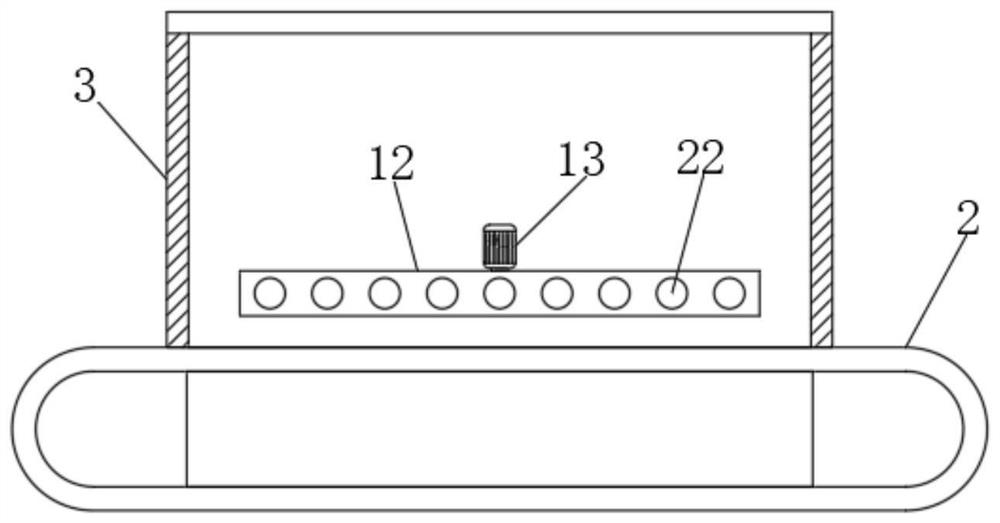 Water spraying device for fine aggregate concrete protective layer pouring maintenance