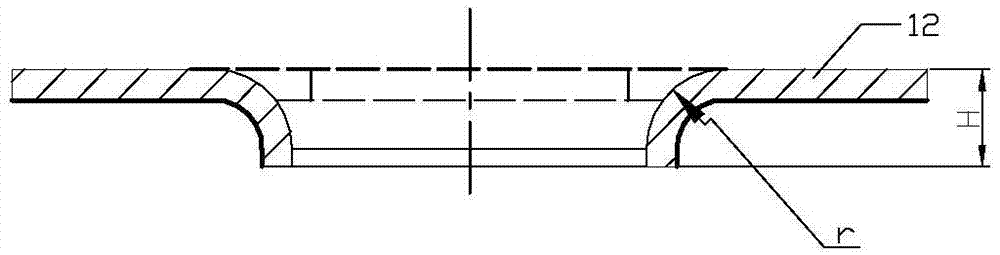 A magnetic pulse forming device and method for small-diameter flanging holes in aluminum alloy plates