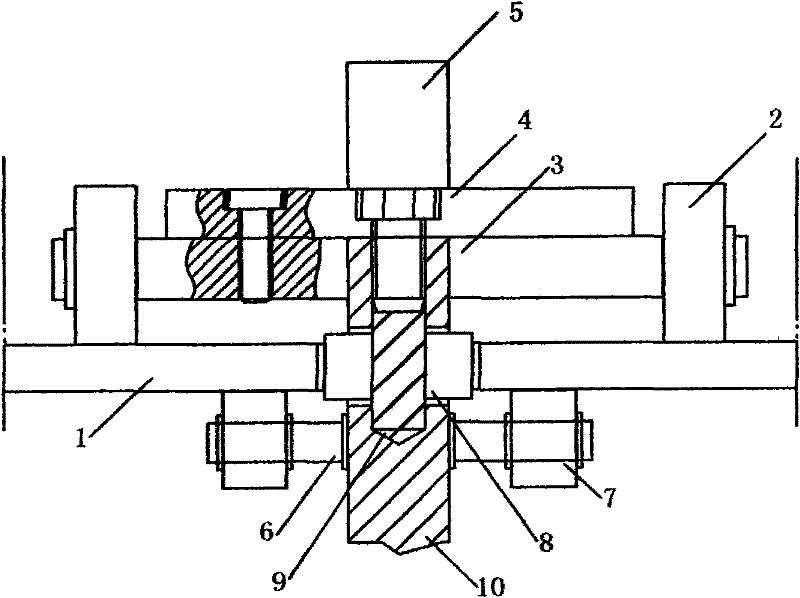 Probe protecting dynamic balance mechanism of high-temperature industrial television in small heating furnace