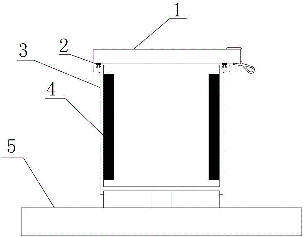 Integrated water tank used for plastic profiled material mould