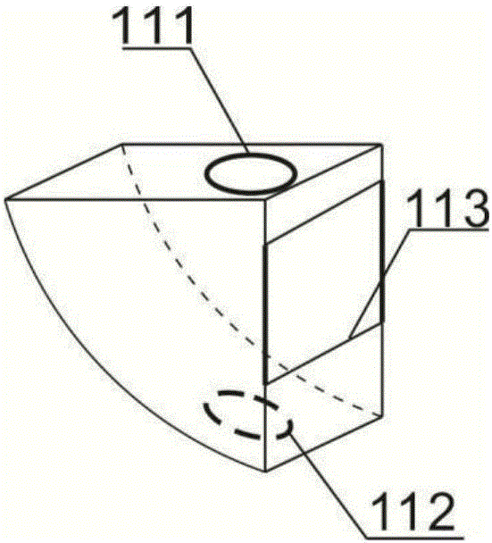 Roof rainwater source regulating device based on sponge city concept and running method