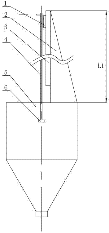 Hose cleaning device for spray dryer