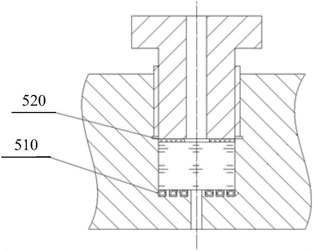 Closed bomb vessel for plasma diagnosis and density control method thereof