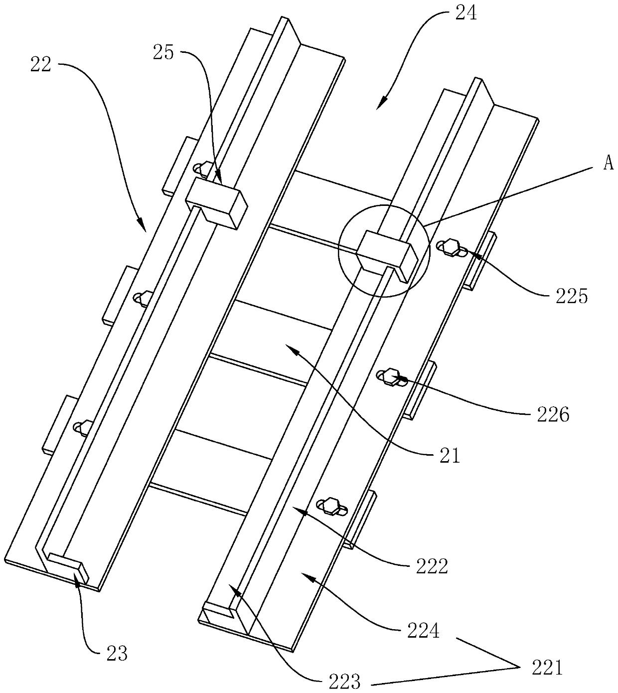 Automatic clamping strip feeding device for paper bag machine