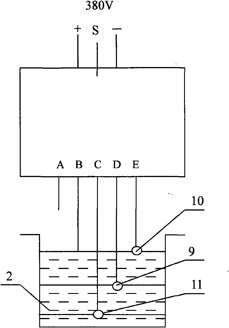 Automatic drainage system for cable tunnel