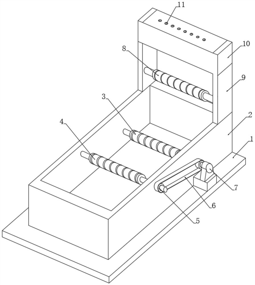 Balanced varnishing device based on varnished wire processing