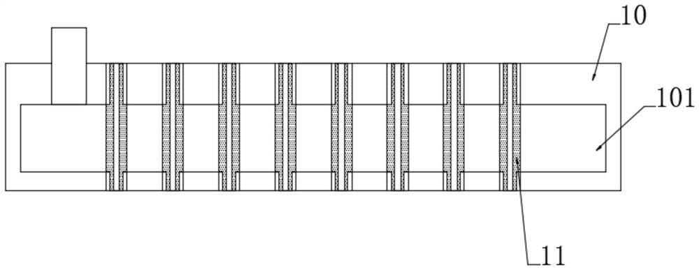 Balanced varnishing device based on varnished wire processing