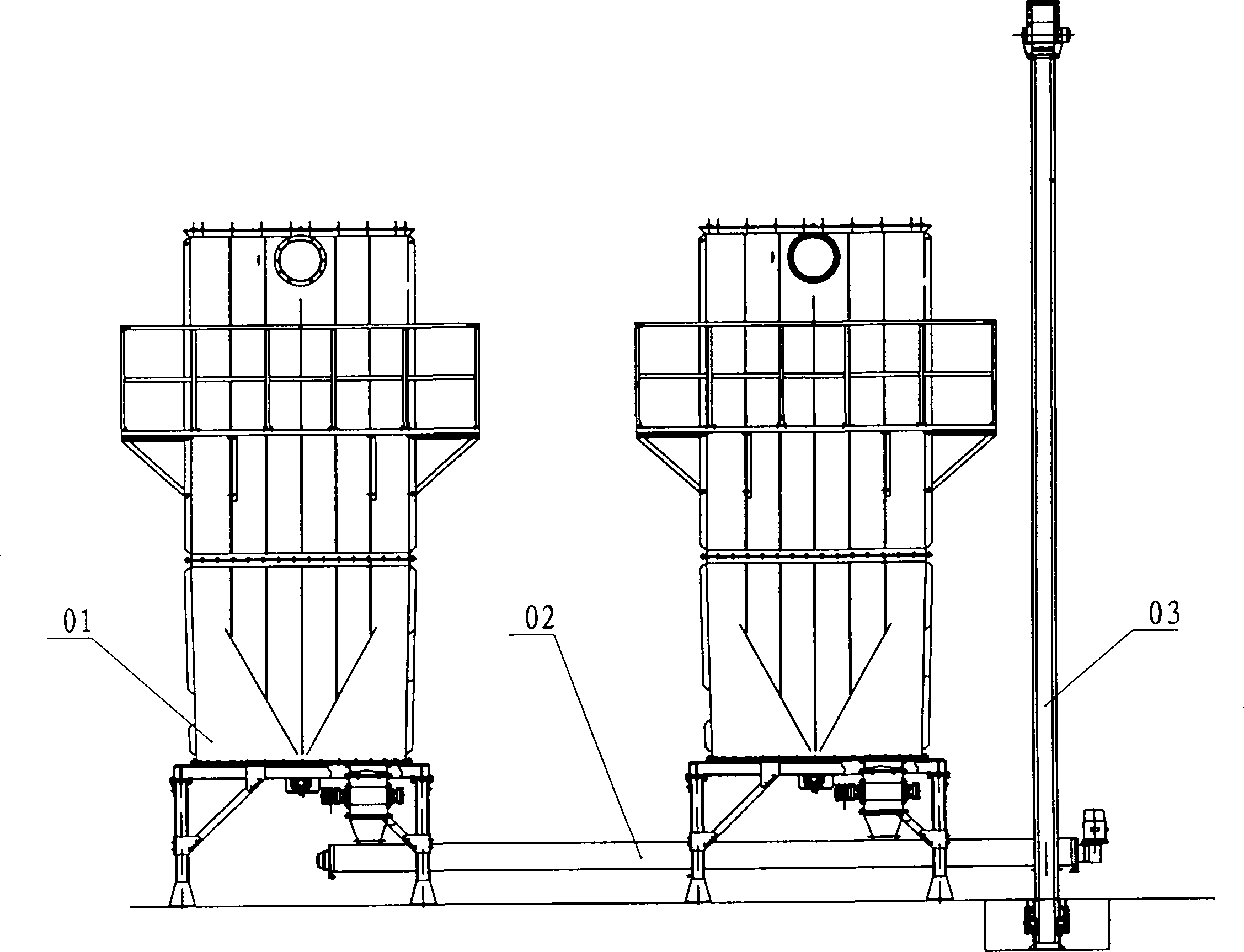 Two-way screw conveying device