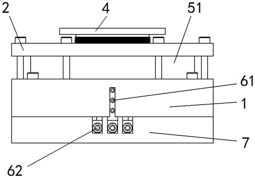 Visual experiment device for researching critical heat flux density of ultra-thin vapor chamber